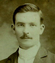 Photo of photos/Alexander McLennan 1878-1958 portrait_crop